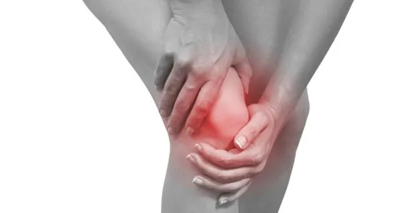 Đau khớp gối do đâu? Muôn vàn lý do bạn cần biết