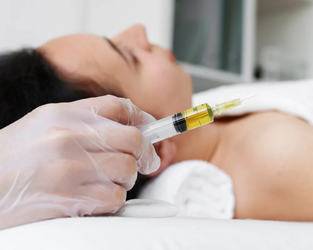 Rủi ro và biến chứng tiềm ẩn của phẫu thuật thay khớp háng bán phần